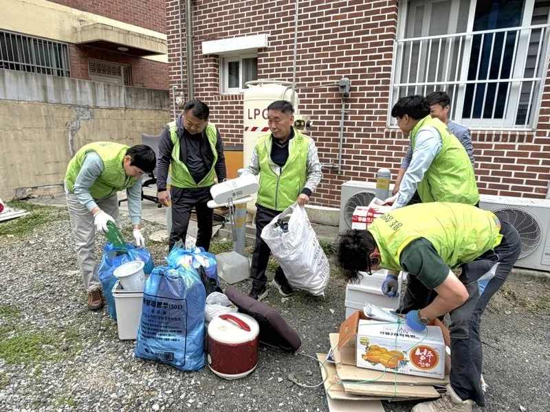 순천 왕조동 청년회, '청년 맥가이버단' 꾸려 경로당 봉사