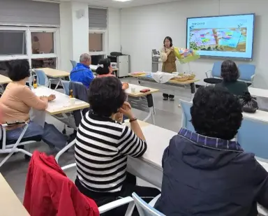 ‘그때 그 시절, 참 고왔지’ 태안군, 손끝으로 엮어낸 추억 한 자락, 마음 한 조각에 스민 사랑