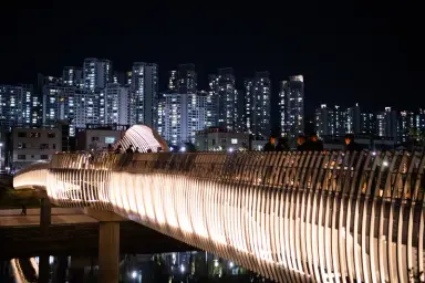 "다온숲 가는 길이 달라졌다"…구미시, 한천에 125m 보도교 개통