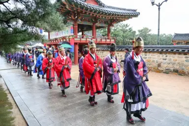 가락국 시조대왕 숭선전 추향대제 봉행