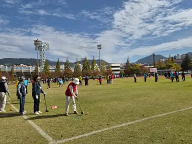 창원특례시장배 그라운드골프대회, 힘찬 스윙으로 우정 다져