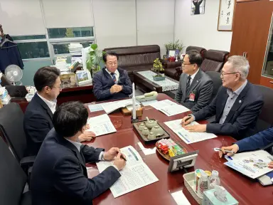 해남군, 국회의원실 9곳 방문…고속철도·AI산업 국비 확보 총력