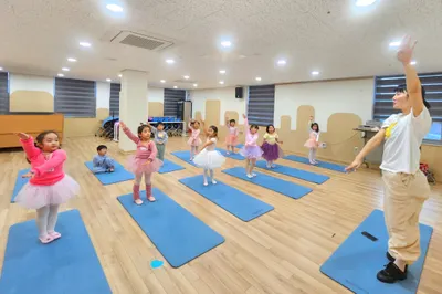 순창군, ‘아이 낳아 키우기 좋은 도시’ 실현…유아발레 교육 인기