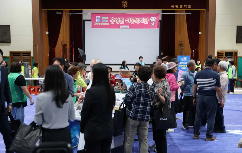 홍동면, 행복 싣고 찾아가는 이동복지관 성료