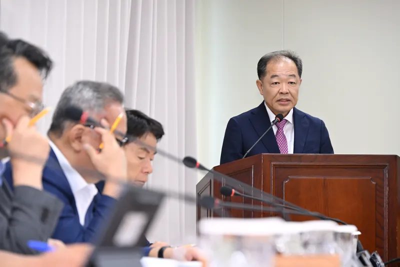 경남도의회 경제환경위, 로봇랜드재단 원장 후보자 경영역량 집중 검증