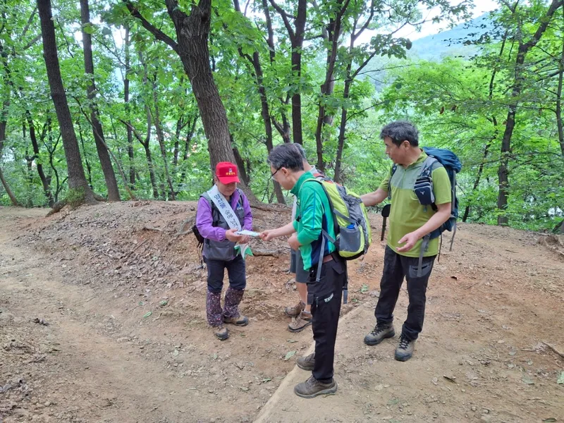강남구, “도토리·밤은 야생동물에게 양보하세요”…대모산 등 특별단속