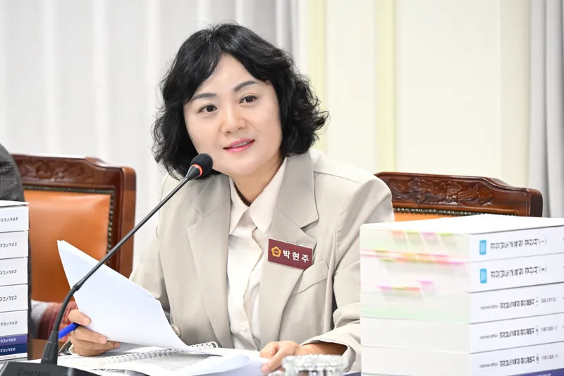 박현주 도의원, 돌봄노동자 권리보장·처우개선 제도 강화 나서