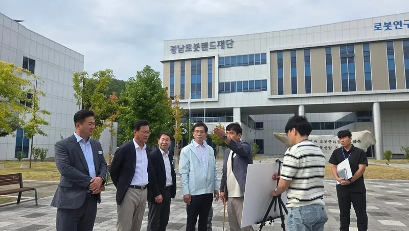 정호원 창원특례시 제2부시장, 로봇랜드 현장 방문