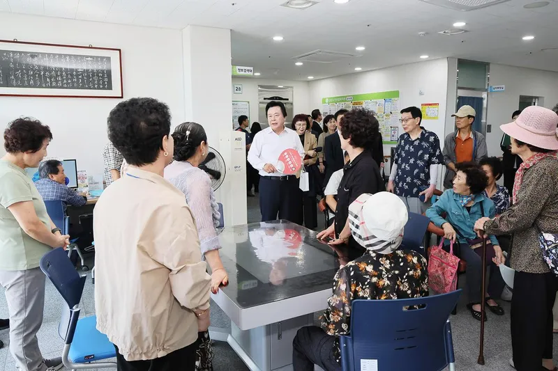 강기윤 창원특례시장, 추석 맞아 민생·복지 현장 소통 행보