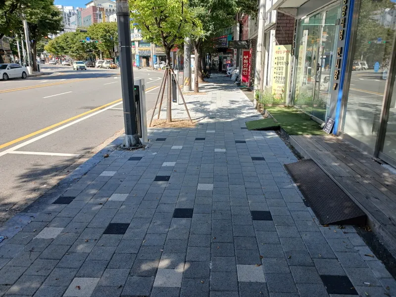 용인특례시 수지구, 풍덕천로 일원 보도 재포장