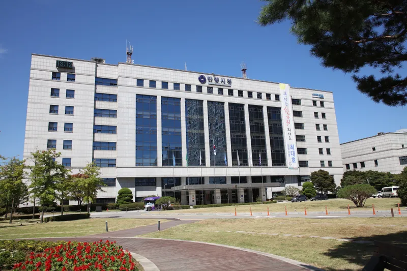 안양시, 통합돌봄 대상자 선제 발굴…돌봄 고위험군 2,900여 명 집중 조사