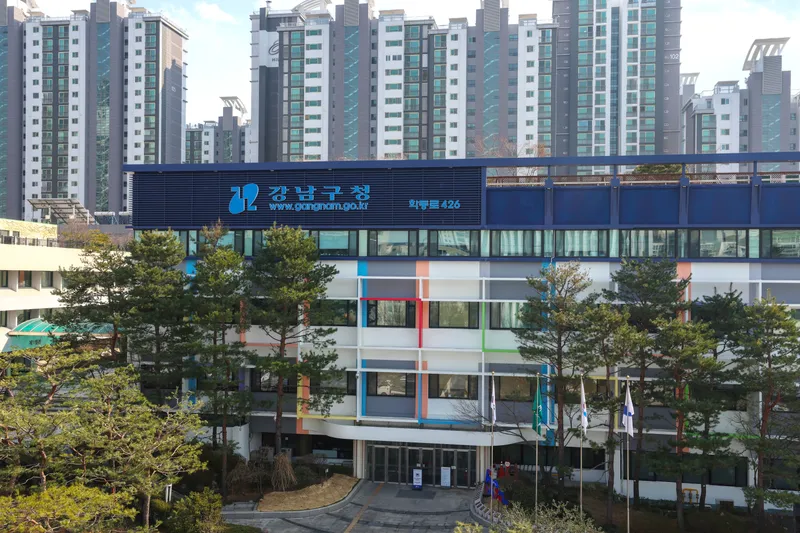 강남구, 개포동 버스 출퇴근길 빨라진다…242번 증차·2413번 배차간격 단축