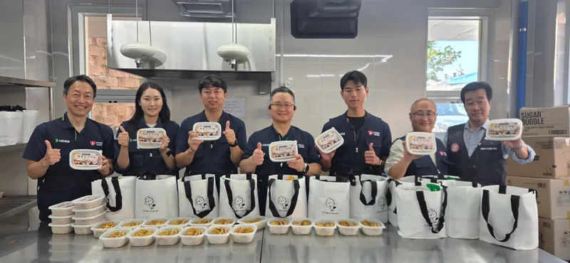 제물포구 자원봉사센터와 HD건설기계, 167가구에 명절 음식 나눔
