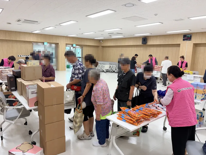 구리시 교문1동, 추석맞이 ‘더 행복한 나눔데이’개최