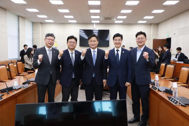 세종시의회 안신일 의장, 국회 지방의회법 제정 공청회 참석… 연내 통과 총력