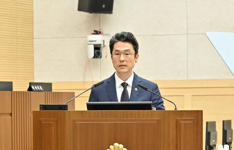 [긴급현안질문] 세종시의회 노종용 의원 “200억원 규모 사업, 검증도 기준도 없이 출발하나”