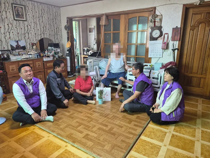 노인의 날, 지역사회가 함께 어르신 안부 살펴요