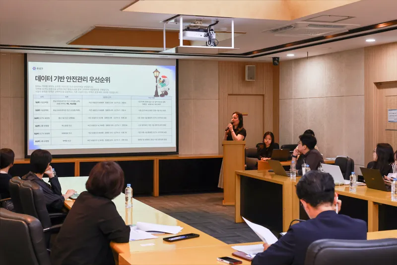 (9.30.) 유성구, 대학생 ‘문제해결단’ 데이터로 현안 해법 모색