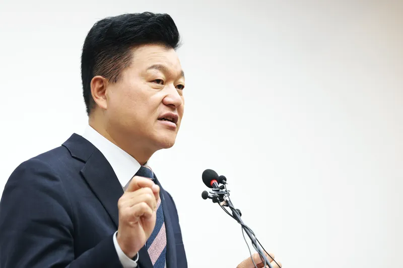 신용한 충북도지사, 취임 100일… “말보다 발로 뛰며 민생 살피고 미래 준비”