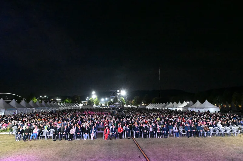 꽃멍하러 구리로 On!’…2026 구리 코스모스 축제, 42만 명 방문 속 성료