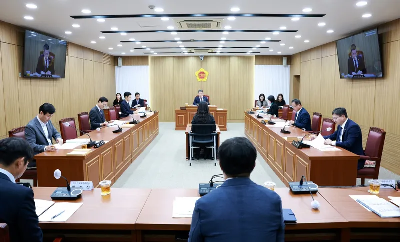 “재원 확보·보상 착수로 신공항 지연의 고리 끊어야”