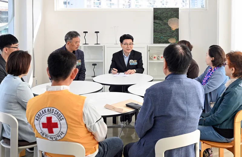 김원기 의정부시장, 호원2동 주민들과 [시시콜콜] 소통...지역 현안부터 일상 이야기까지