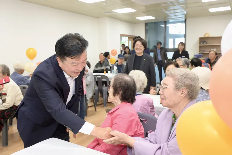예산군 고령자복지주택 경로당노인회, 합동 생신잔치로 이웃 간 정 나눠
