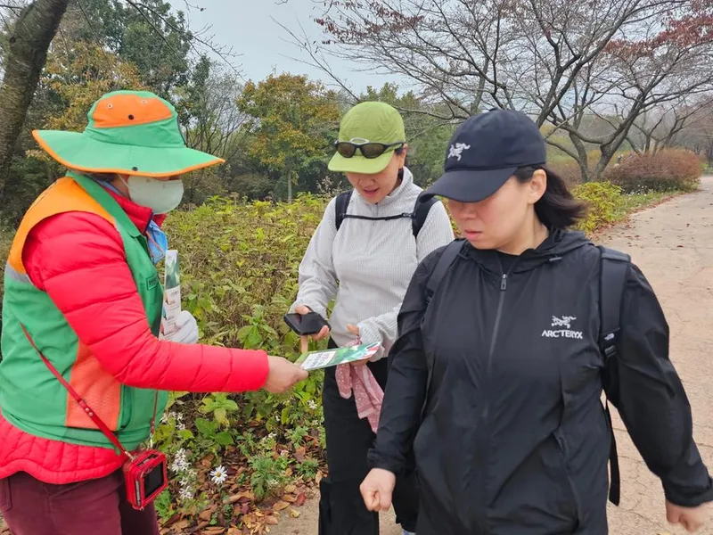 합천군 자율방재단, 황매산 산불예방 캠페인 실시