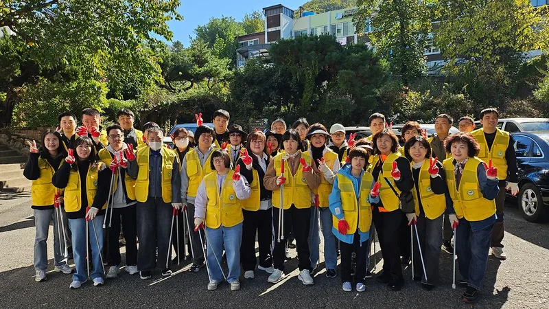 부평구자원봉사센터 맨도롱또똣봉사단, 장애인과 함께하는 따뜻한 환경정화 활동 전개