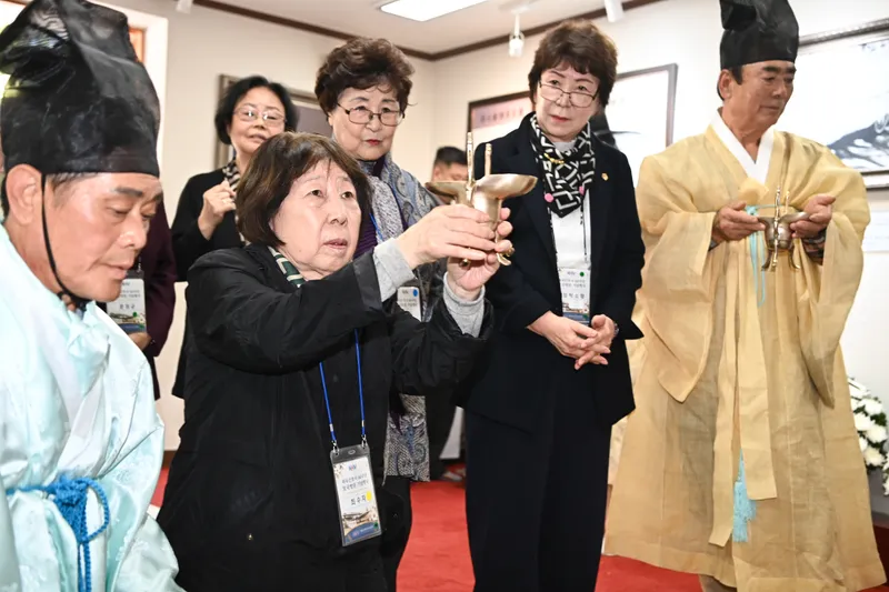 고국에서 다시 하나된 추모의 마음, 박정희 대통령 추모 물결