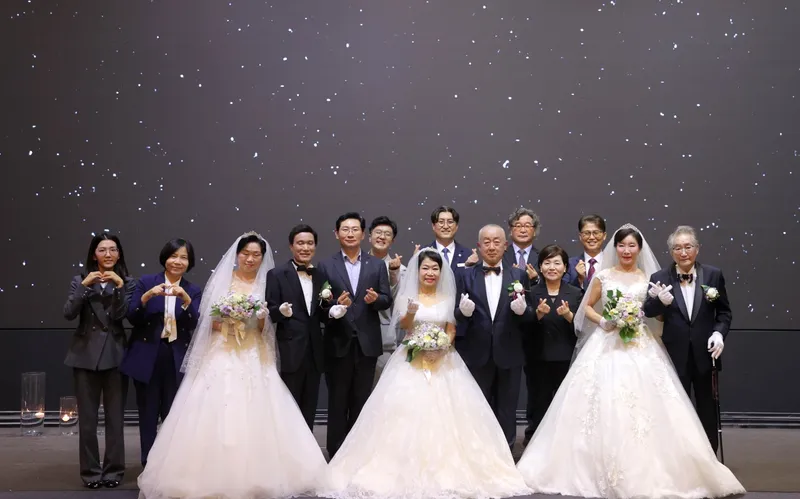 이상일 시장 “리마인드 웨딩 통해 신혼의 꿈을 되살려 건강하고 행복하시길 바란다”