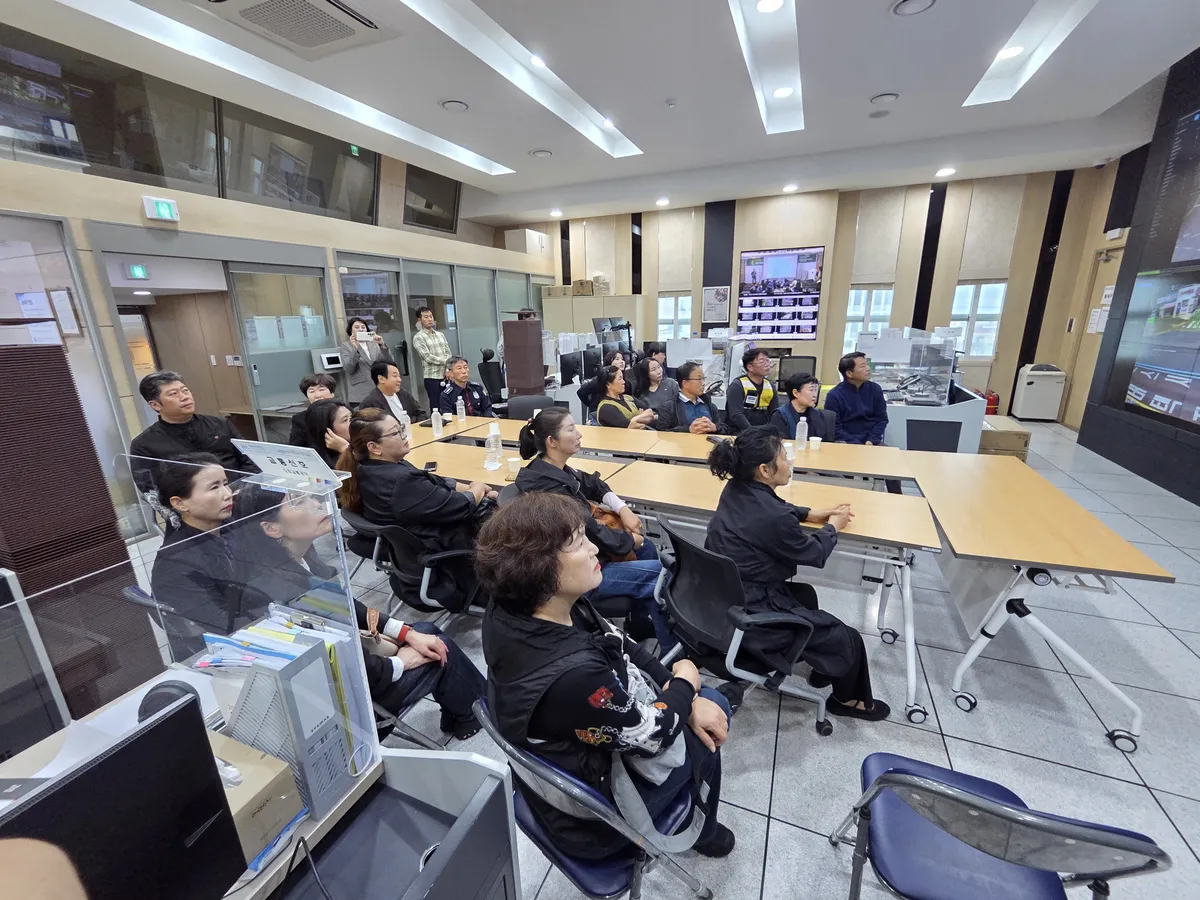 [수시] 주민자치경찰대, 교통정보센터 찾아 도내 교통안전 이해도 높여
