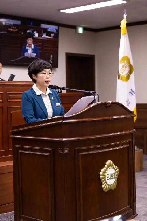 순천시의원, 바우처·임차택시 병행으로 교통약자 이동권 확보 제안 - 의회 | 시민의 눈