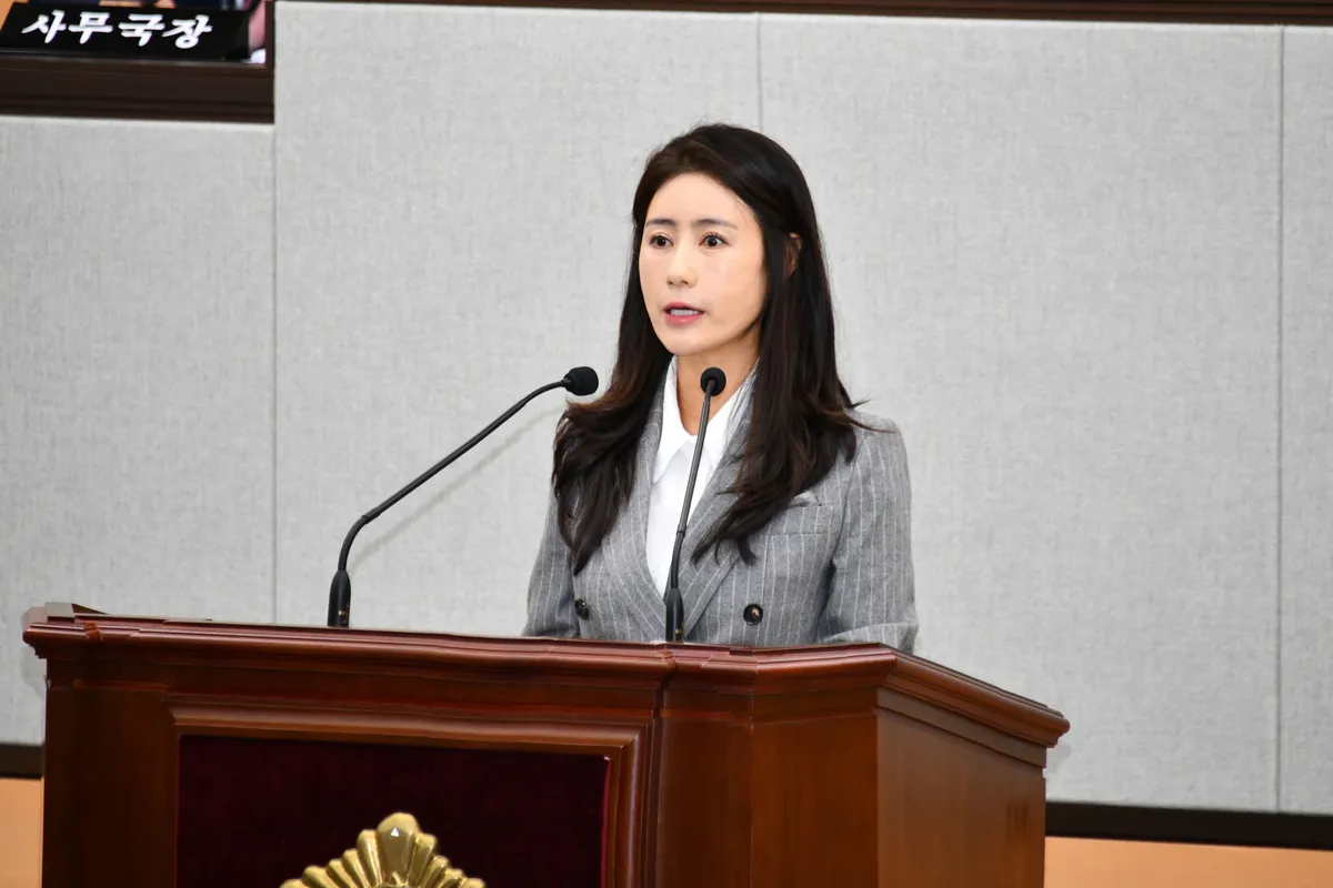 김채원 여수시의원, 가막만 해양쓰레기 재유입 방지 관리체계 제안 - 의회 | 시민의 눈