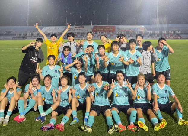 강진 스완스WFC, 곽로영 결승골로 11경기 만에 '첫 승' - 일반 | 시민의 눈