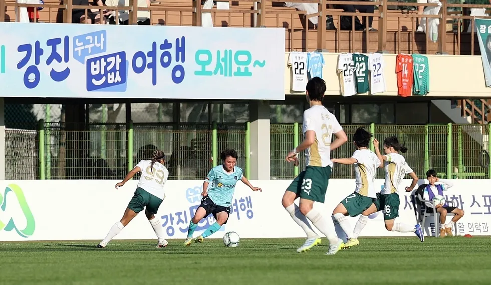 7연패 끊은 강진스완스, 군민 열정에 힘입어 ‘첫 승’ 도전