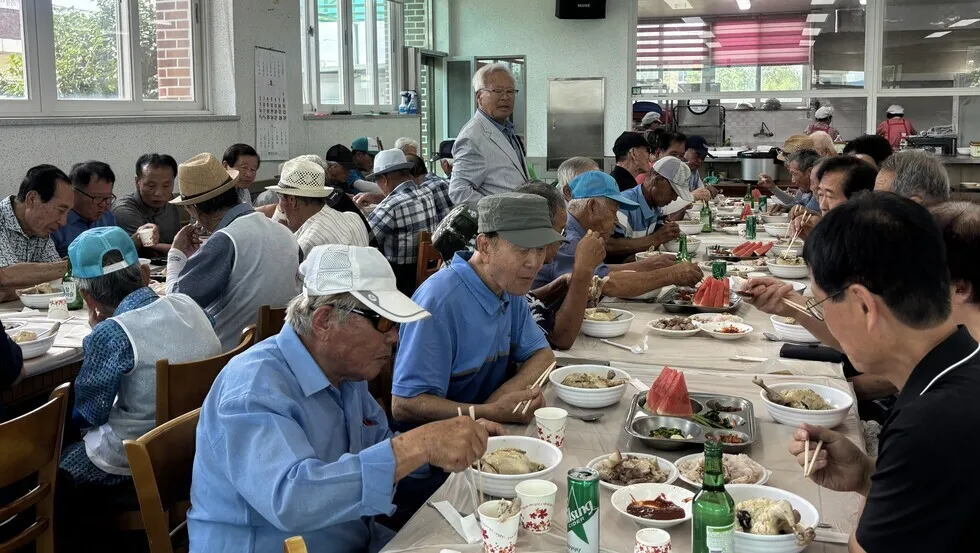 강진 남미륵사, 말복 맞아 어르신들에 정성 가득 보양식 대접