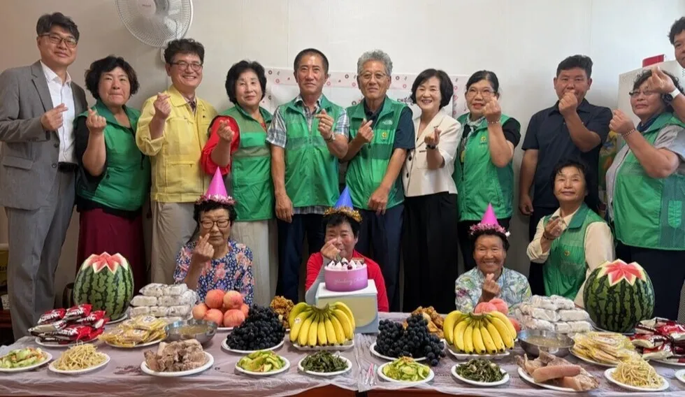 성전면, 홀몸 어르신 위한 ‘생신상’ 차려 따뜻한 정 나눠