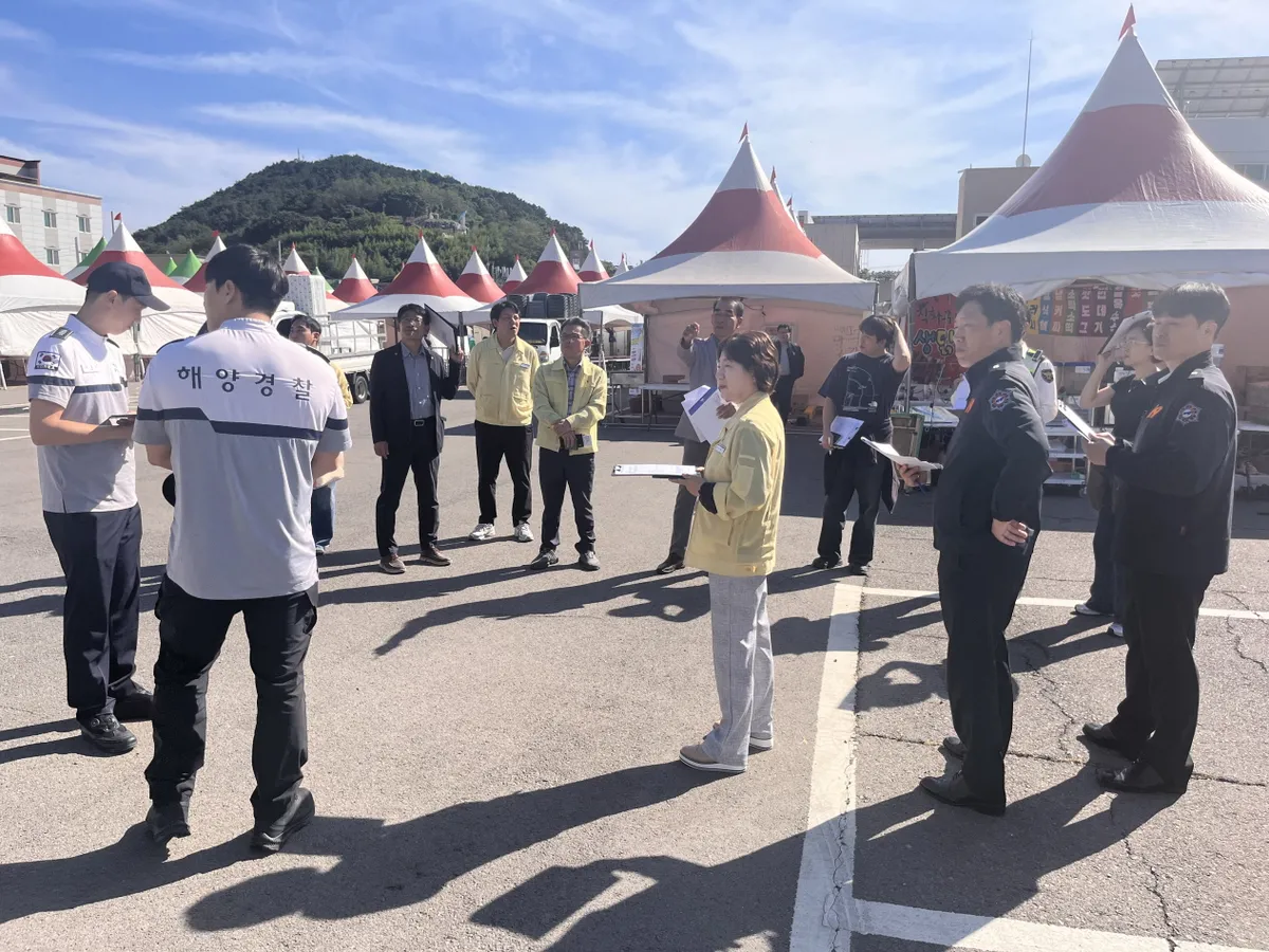 고흥군, 나로도 수산물축제 앞두고 해안 추락 위험 등 현장 안전점검