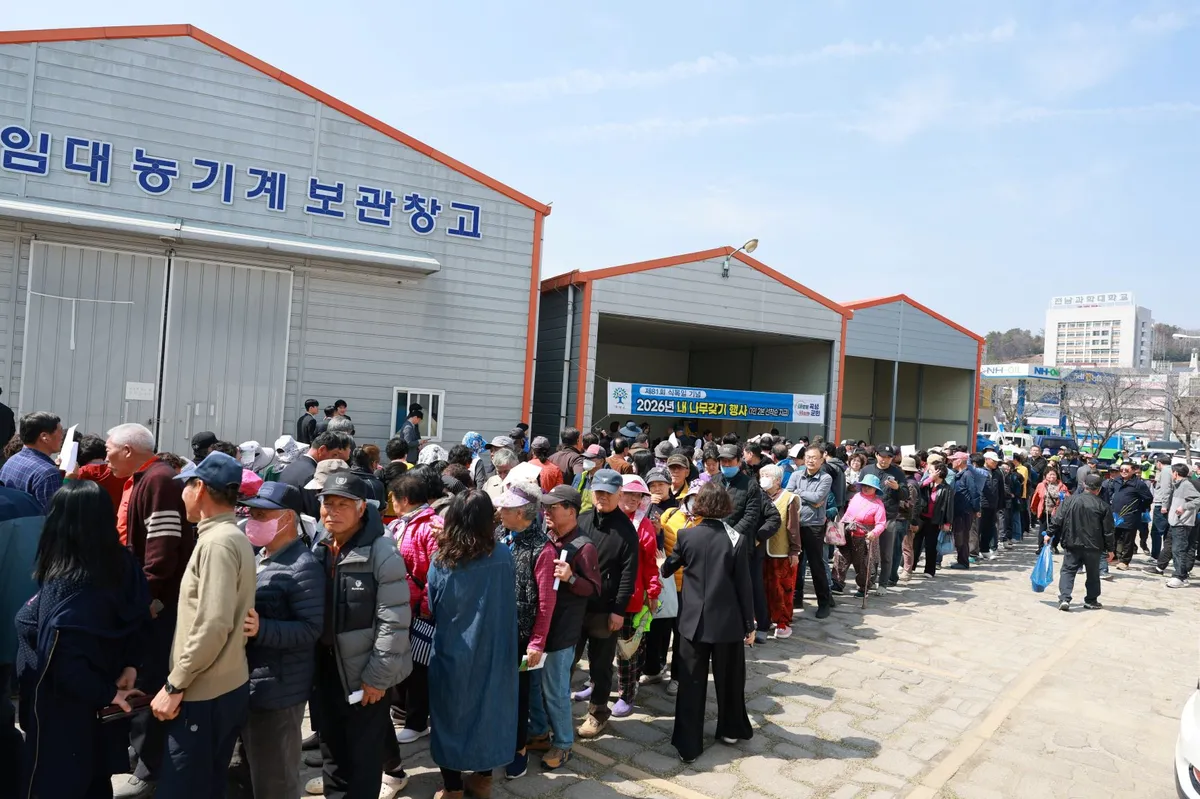 곡성군, 1,700명 참여한 ‘내 나무 갖기 행사’ 성황리 마무리