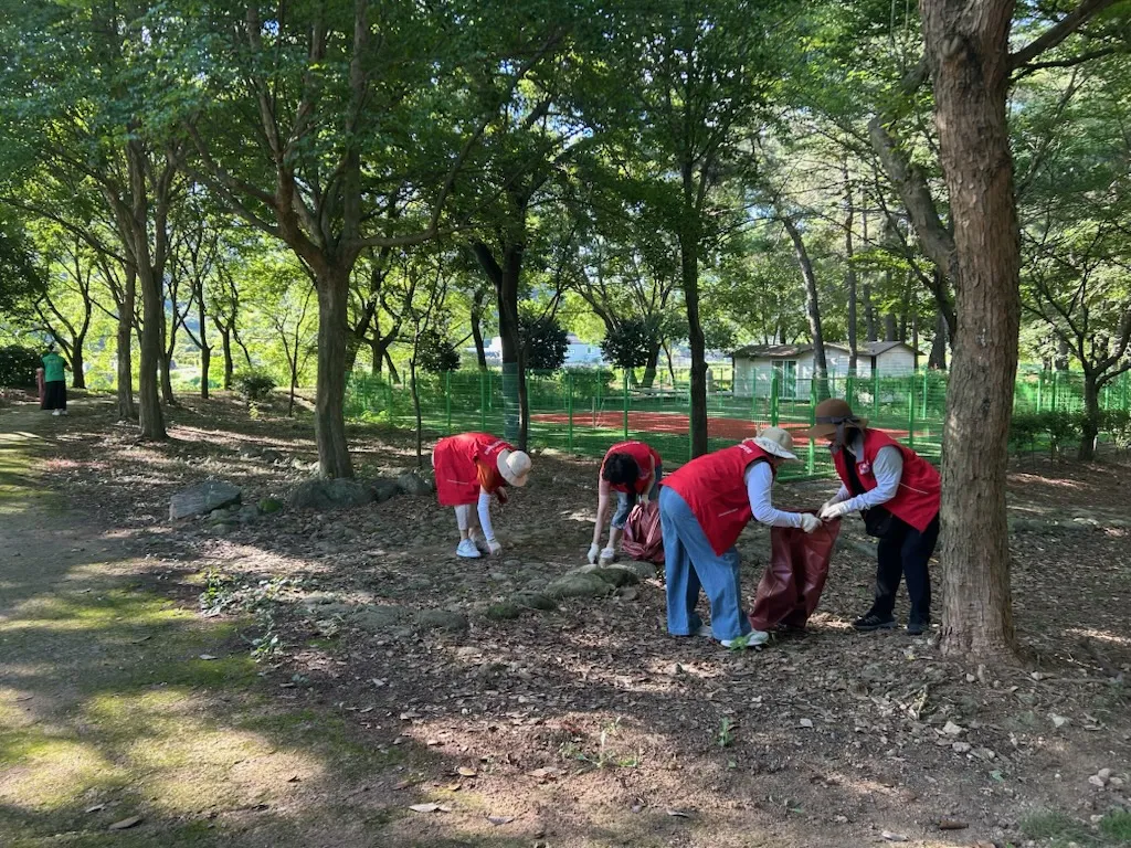 광양시, 휴가철 맞아 ‘줍깅DAY’로 관광지 환경정화 실시