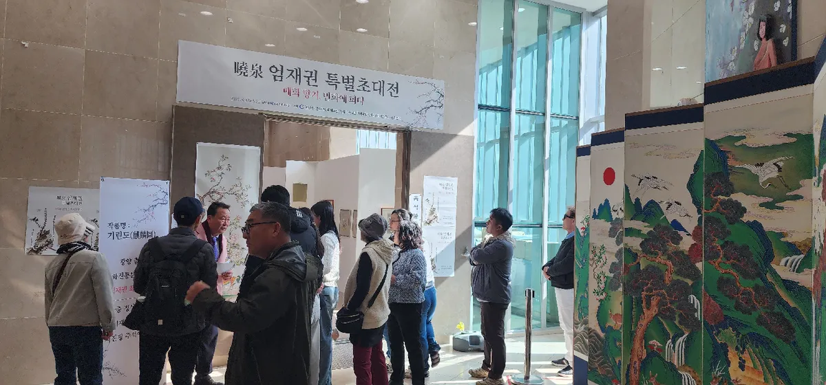 시진핑 주석에 선물된 ‘기린도’ 공개…광양매화축제 민화 특별전 인기