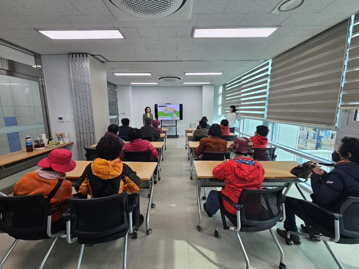 광양시 골약동, 노인일자리 참여자 대상 안전·직무교육 실시
