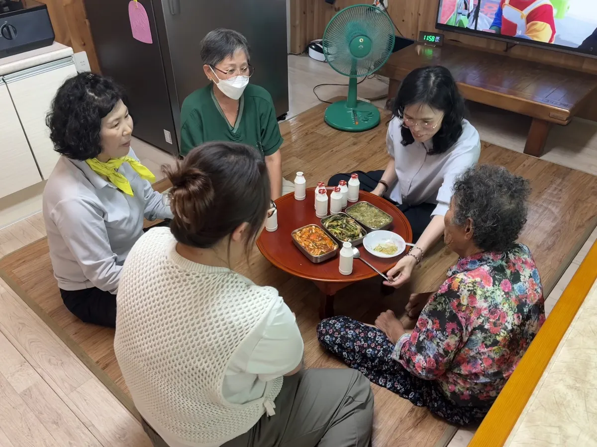 함평군, 무더움 속 저소득 어르신에 밑반찬 전달