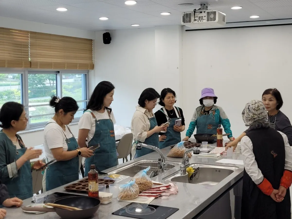 모악산에서 봄을 느끼다, 함평군 시원한 치유 프로그랜 운영