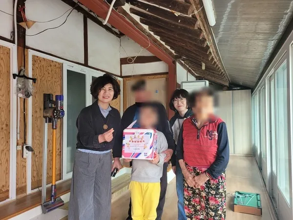 장흥군, 어린이날 맞아 드림스타트 아동들에 아이스크림케이크 전달