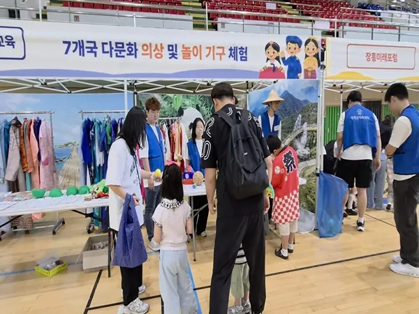 장흥군가족센터, 7개국 의상·놀이로 ‘작은 지구촌’ 열어