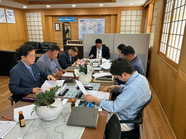 장흥군, 불법 시설물 근절 총력…청정 계곡 군민 품으로