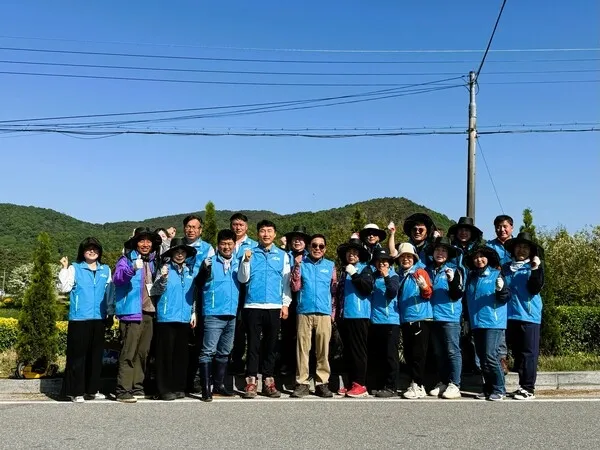 장성군 그린장성21추진협의회, 미락단지에 꽃밭 조성 - 행정 | 코리아NEWS