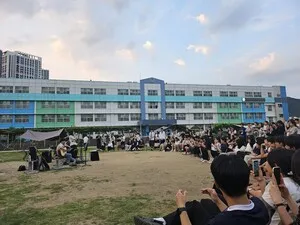 화순고, 선생님들 깜짝 버스킹 ‘사제동행 감성 캠핑’ 성료